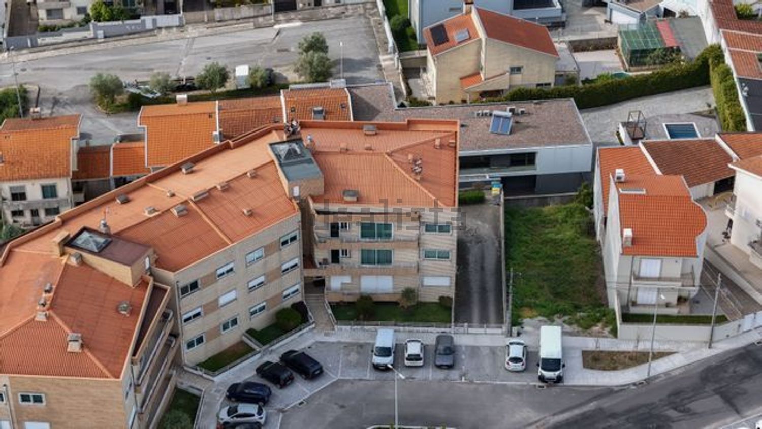 公寓 t2出售在Rua dos Castanheiros, 292 - 外立面