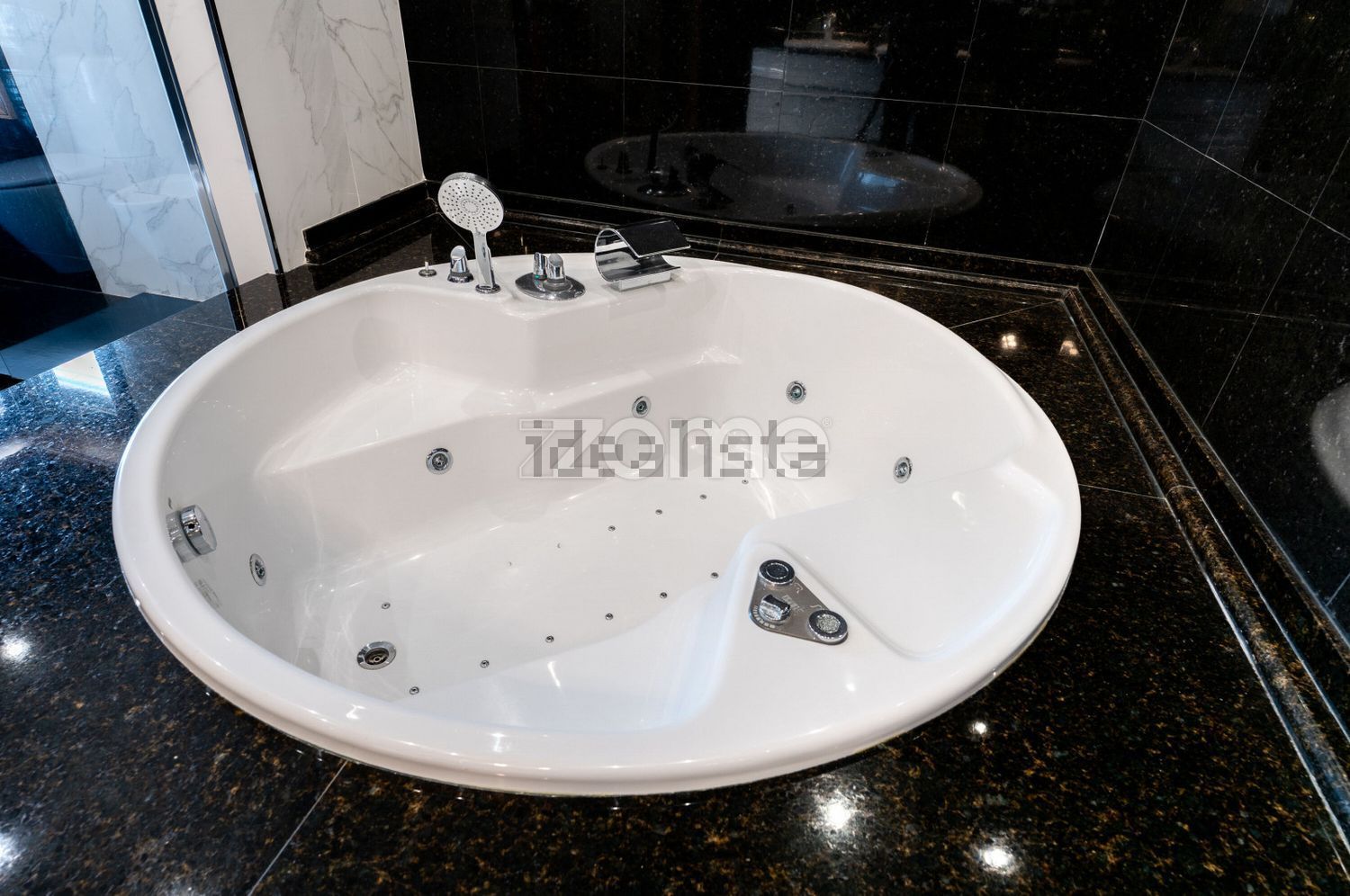 双拼别墅出售在Travessa de Santo António, 70 - 卫生间