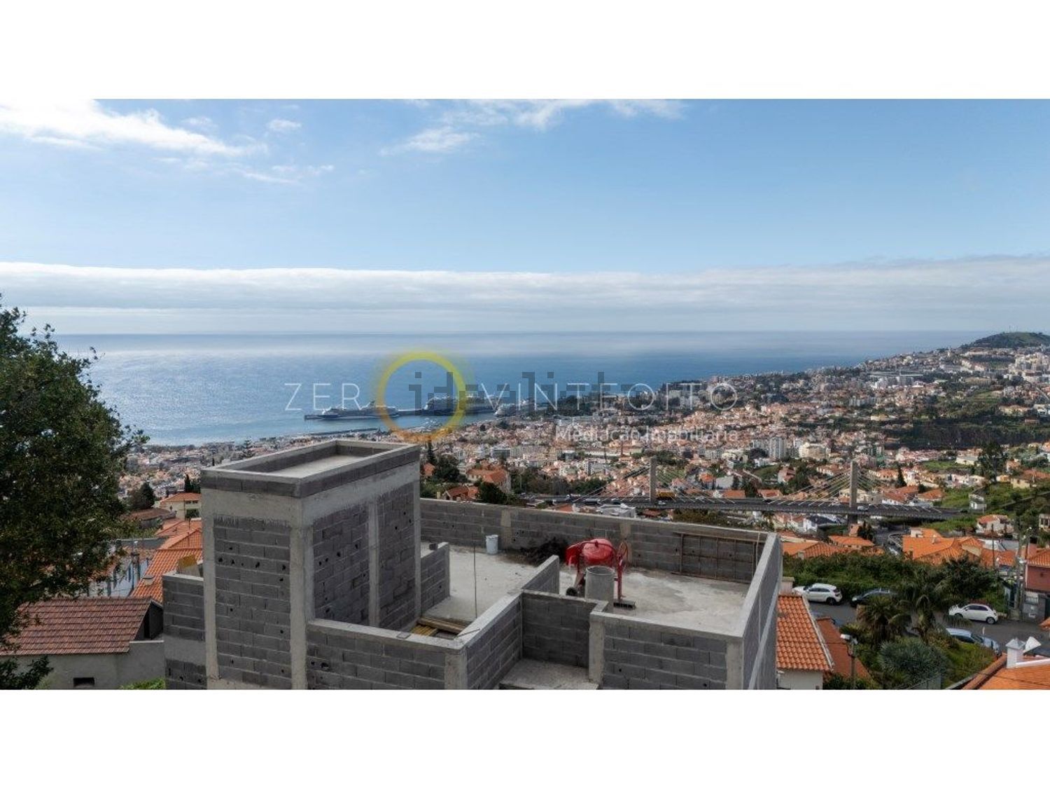 小楼房或独栋别墅出售在Rua Urbanização da Quinta de Santana - 视线