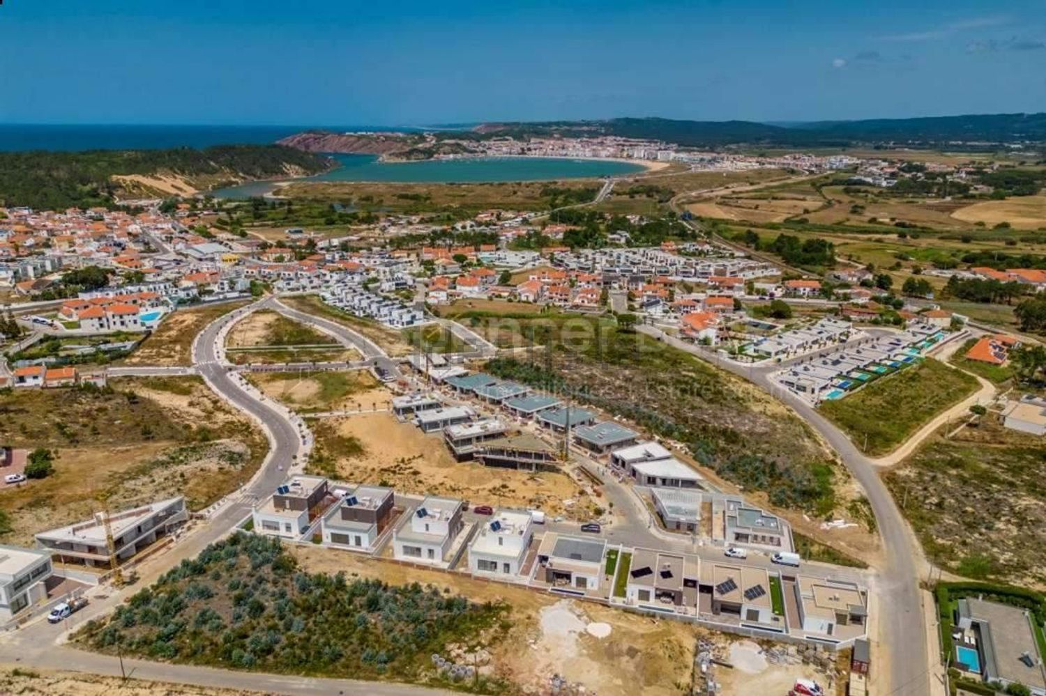 小楼房或独栋别墅出售在Tornada e Salir do Porto - 施工照片