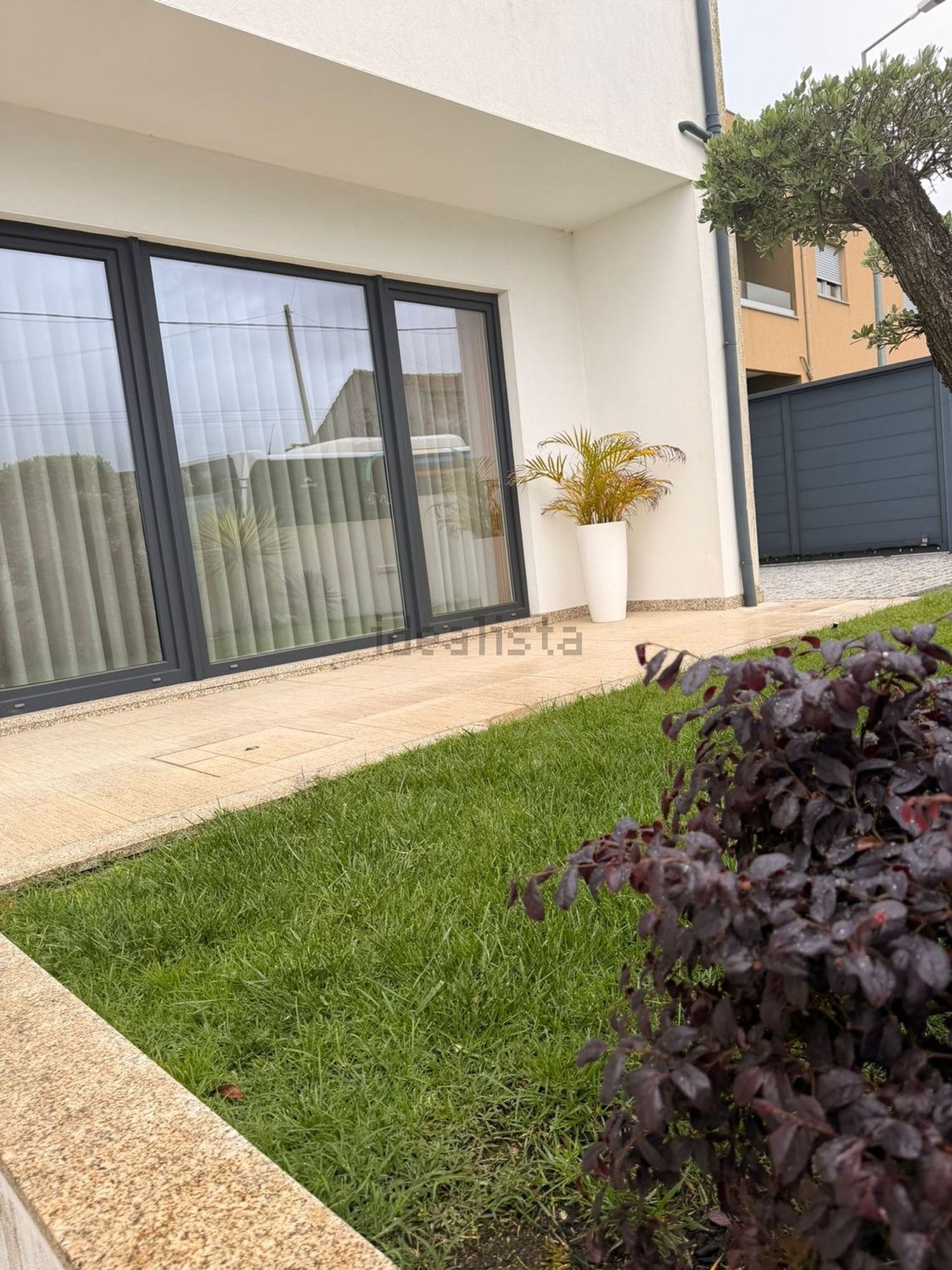 小楼房或独栋别墅出售在Rua do Outeiro, 473 - 照片