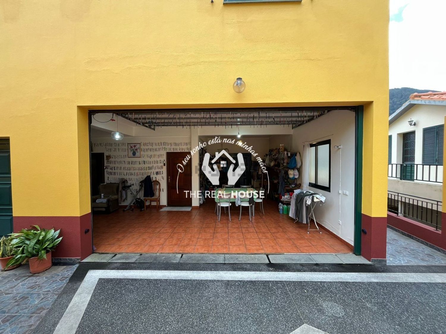小楼房或独栋别墅出售在Machico - 共同区域