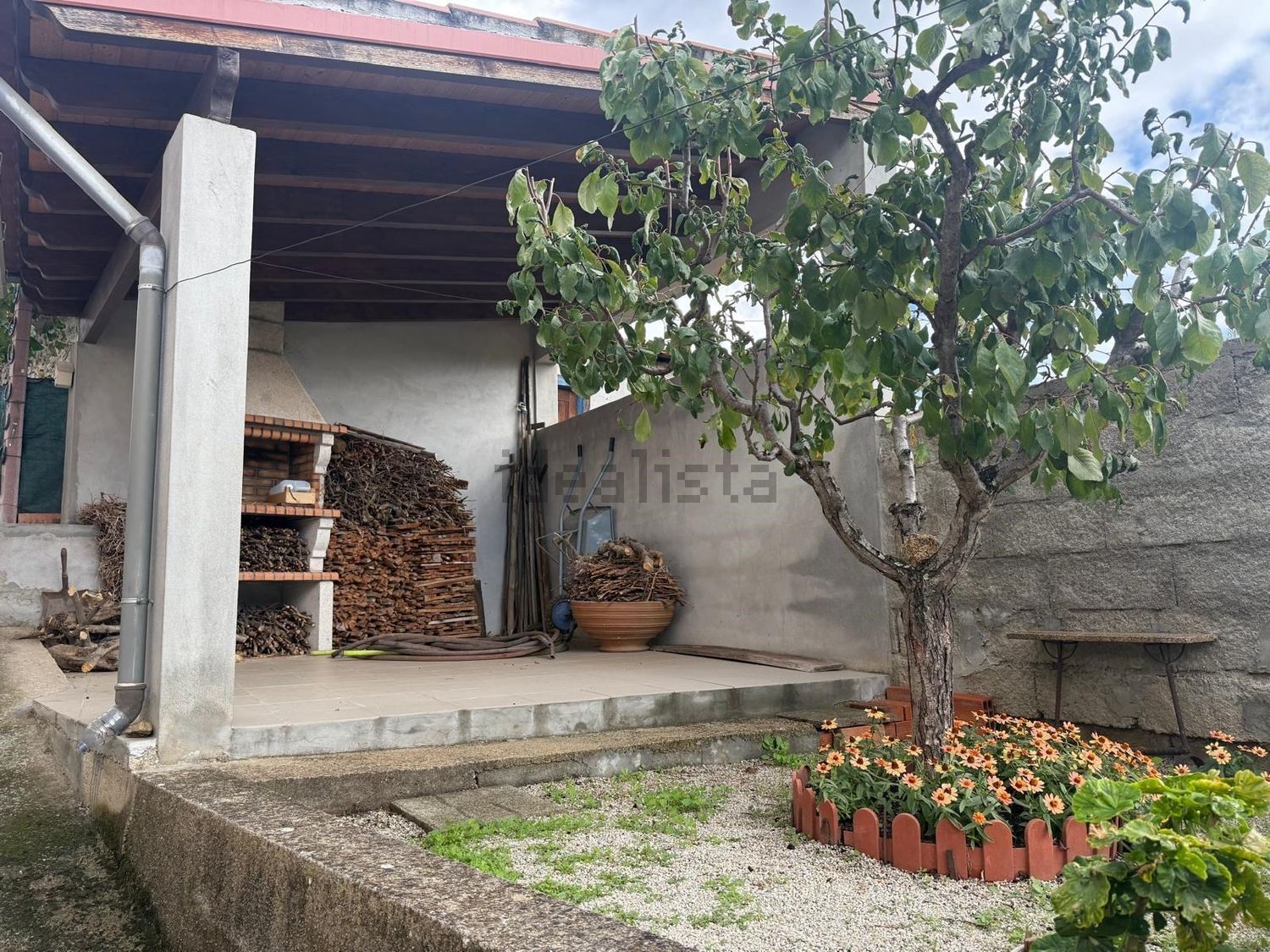 小楼房或别墅出售在Rua do Cabo do Lugar - 外立面