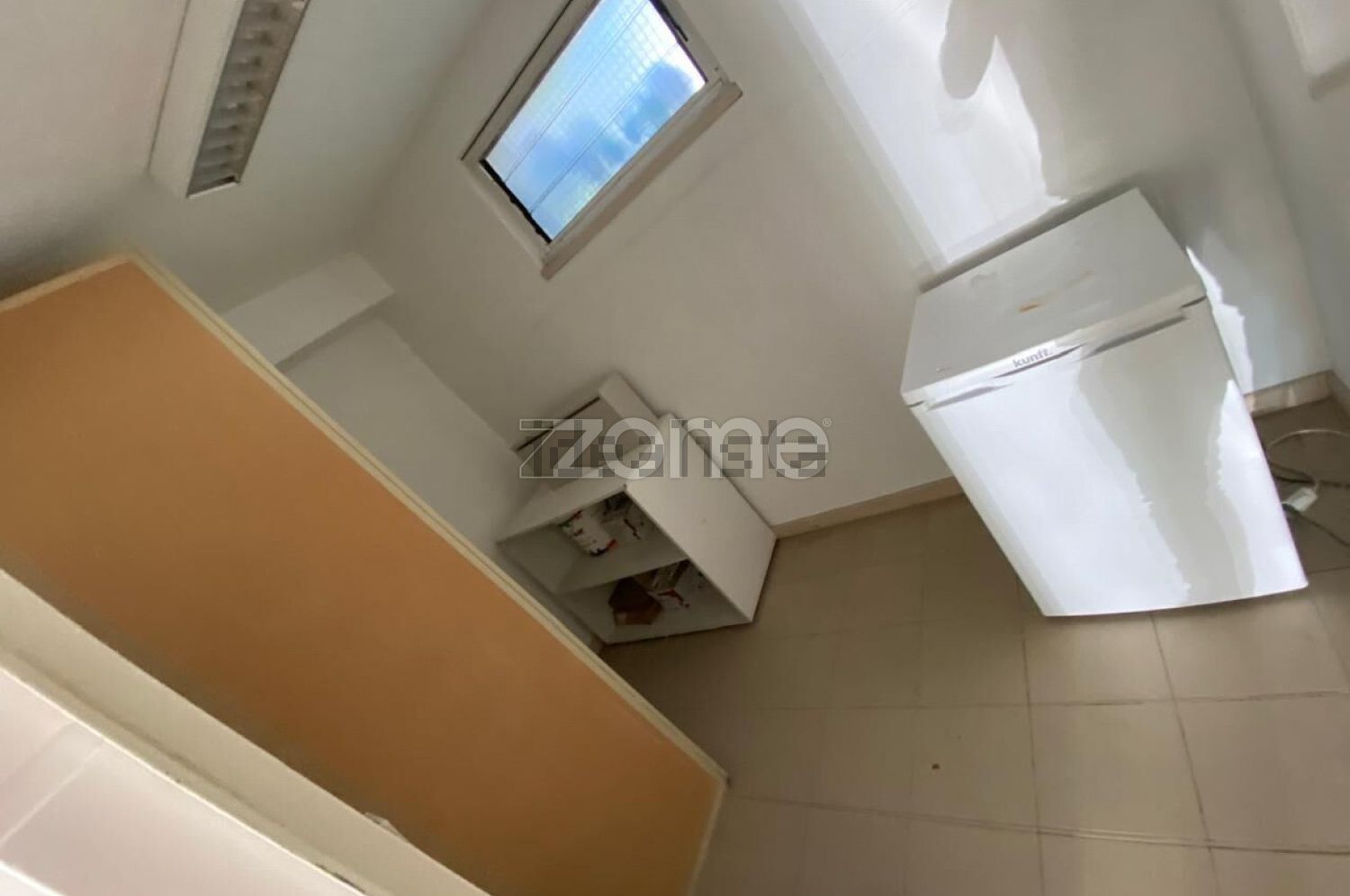 公寓 t4出售在Rua Dom Domingos Pinho Brandão, 32 - 仓库