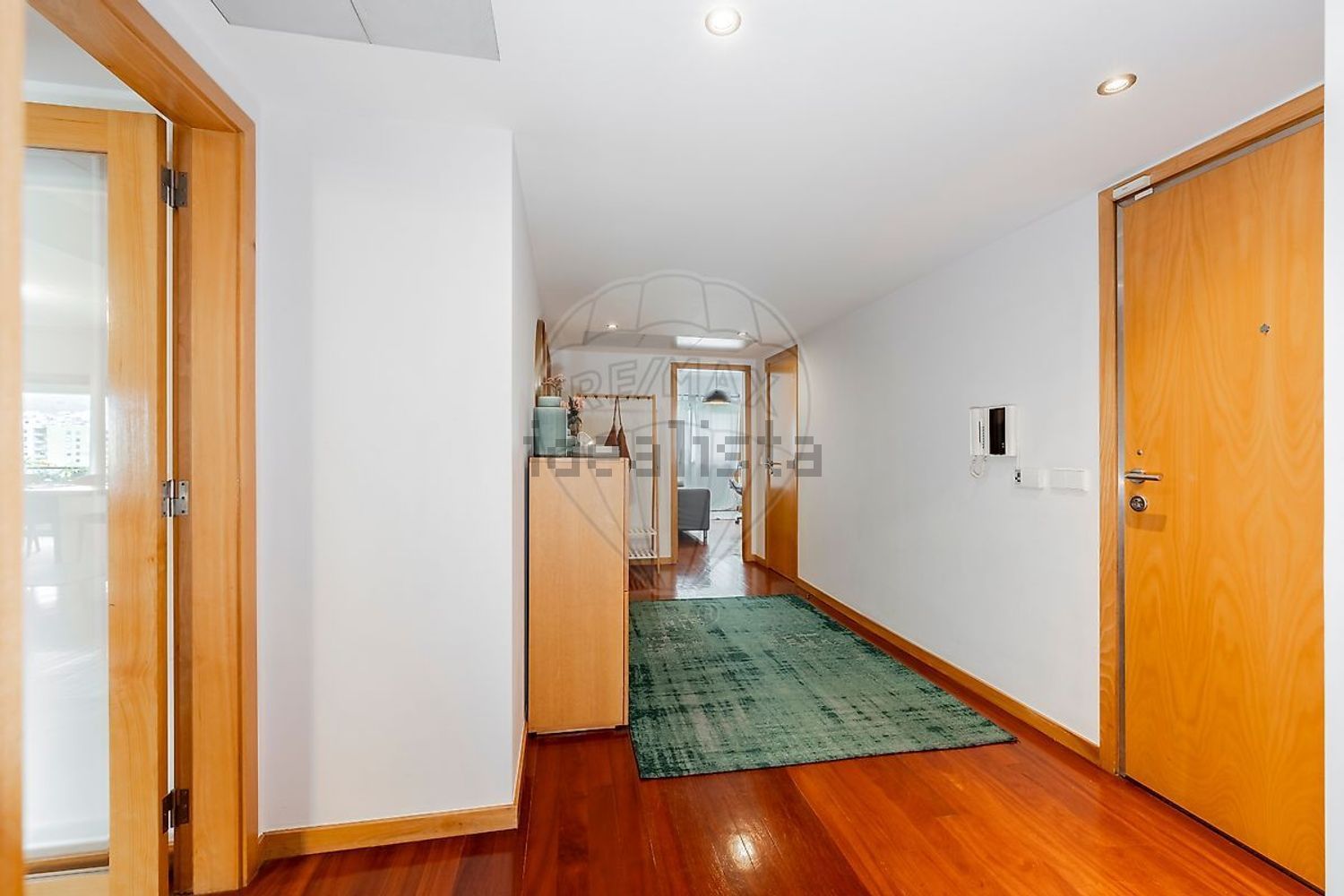 公寓 t4出售在Rua Adelina Caravana - 过道