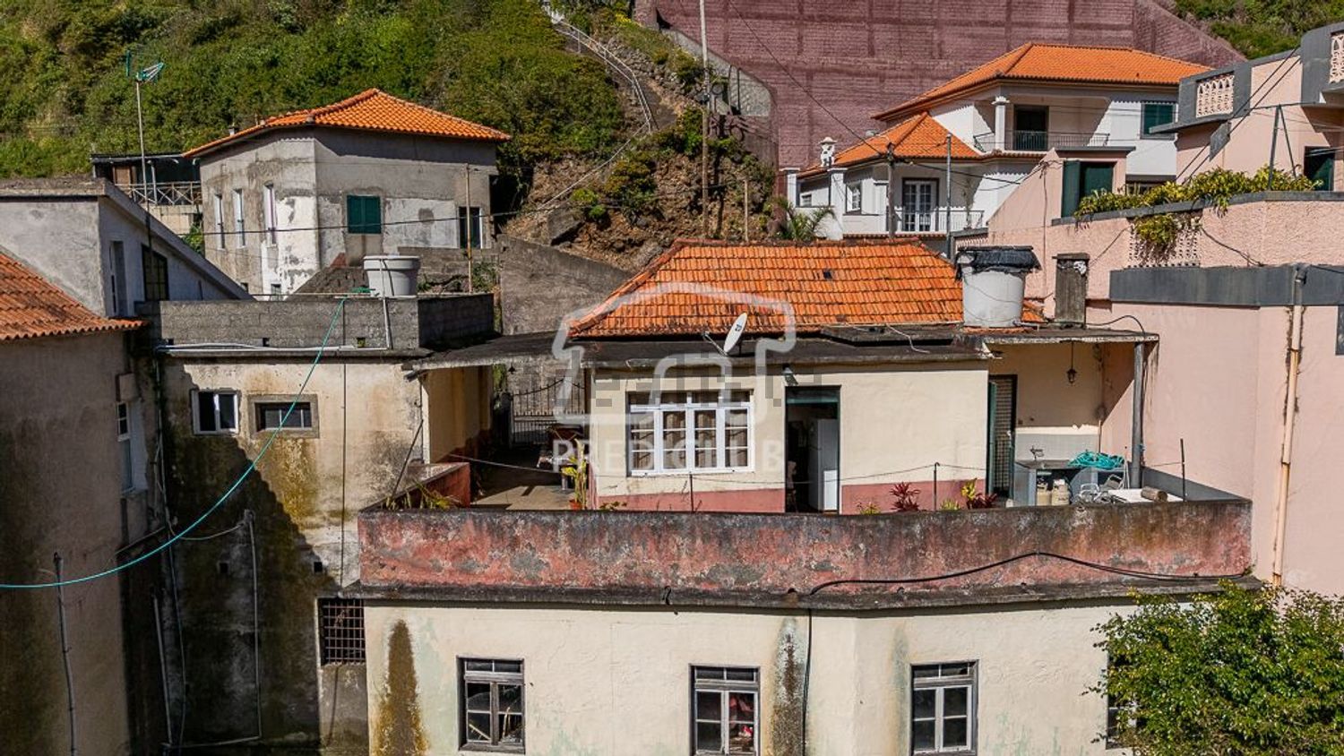 小楼房或别墅出售在Machico - 外立面