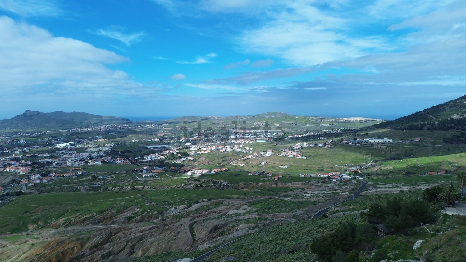 小楼房或独栋别墅出售在Porto Santo - 视线