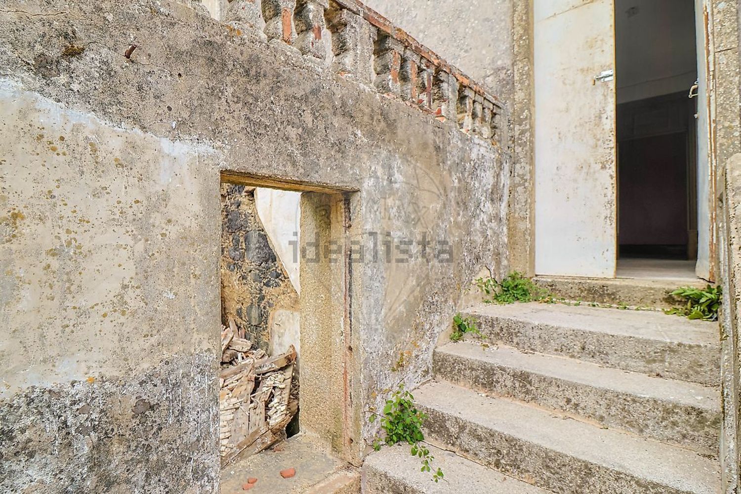 小楼房或独栋别墅出售在Rua da Barranha - 详情