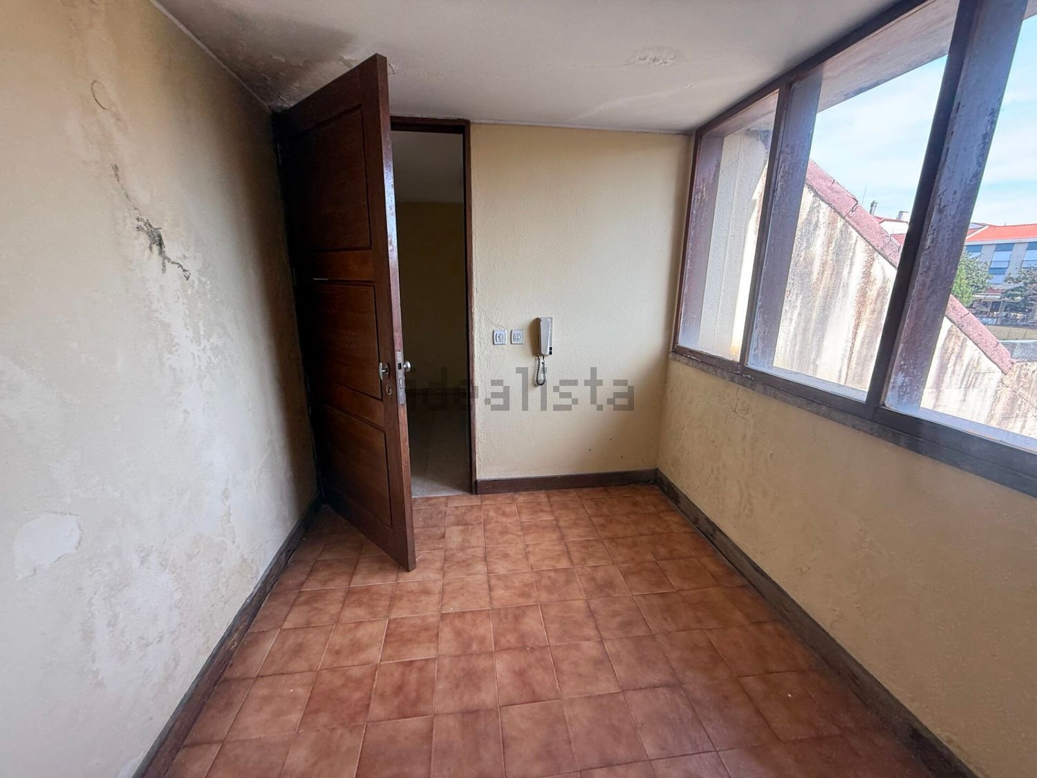 公寓 t3出售在Praça 25 de Abril s/n - 过道