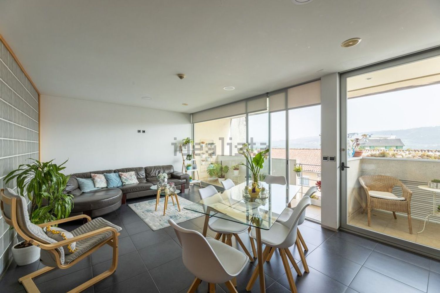 公寓 t3出售在Rua Doutor Francisco Sá Carneiro, 17 - 客厅