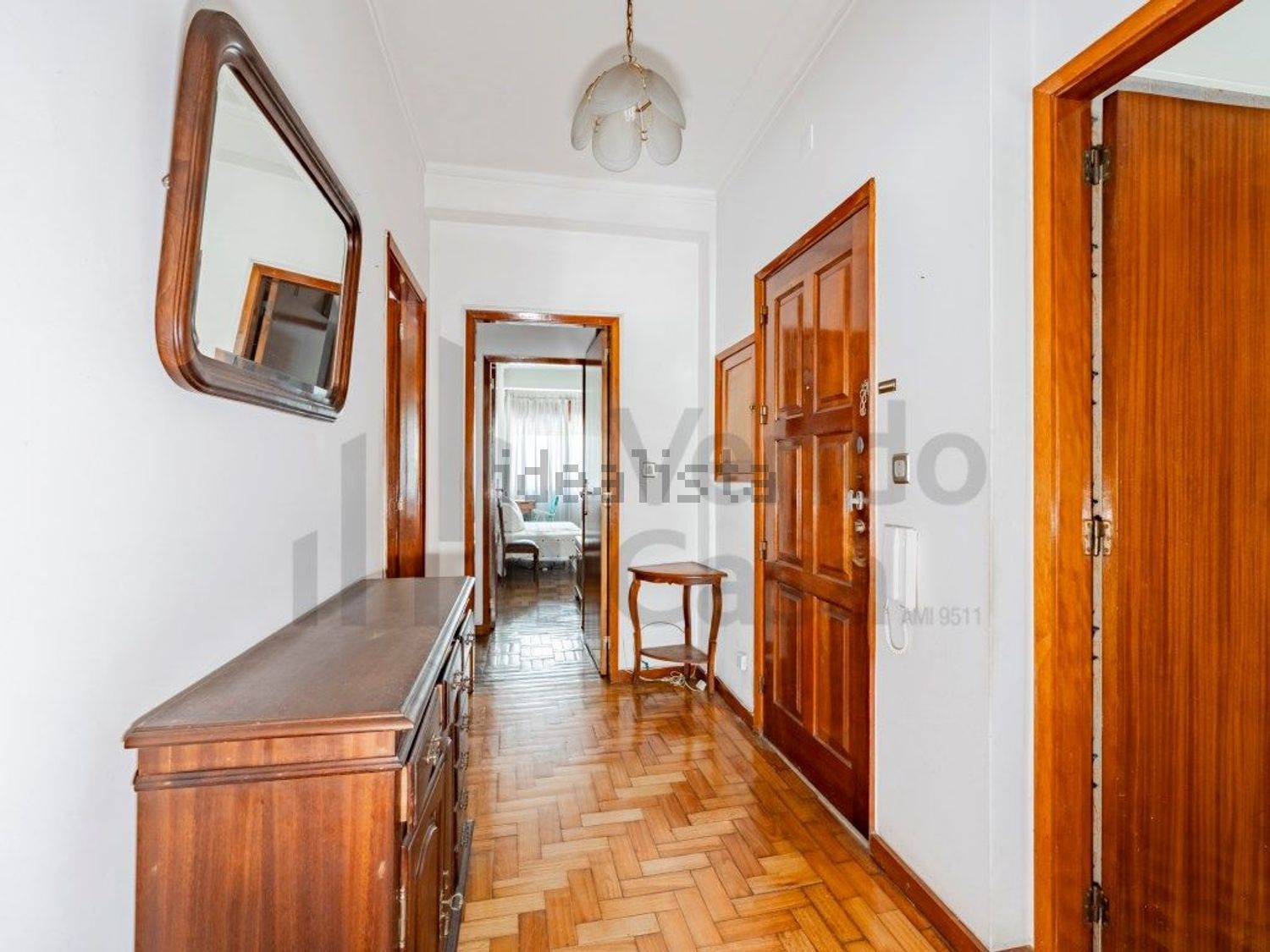 公寓 t3出售在Rua das Amoreiras, 19 - 过道