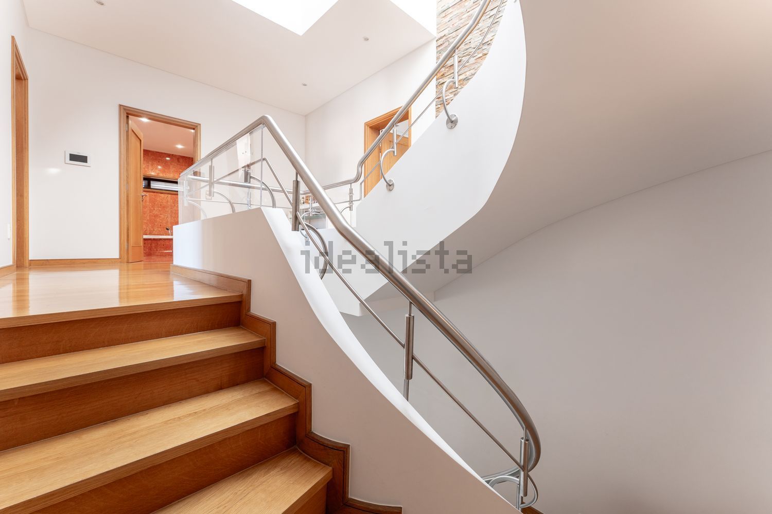 双拼别墅出售在Travessa de Santo António - 楼梯