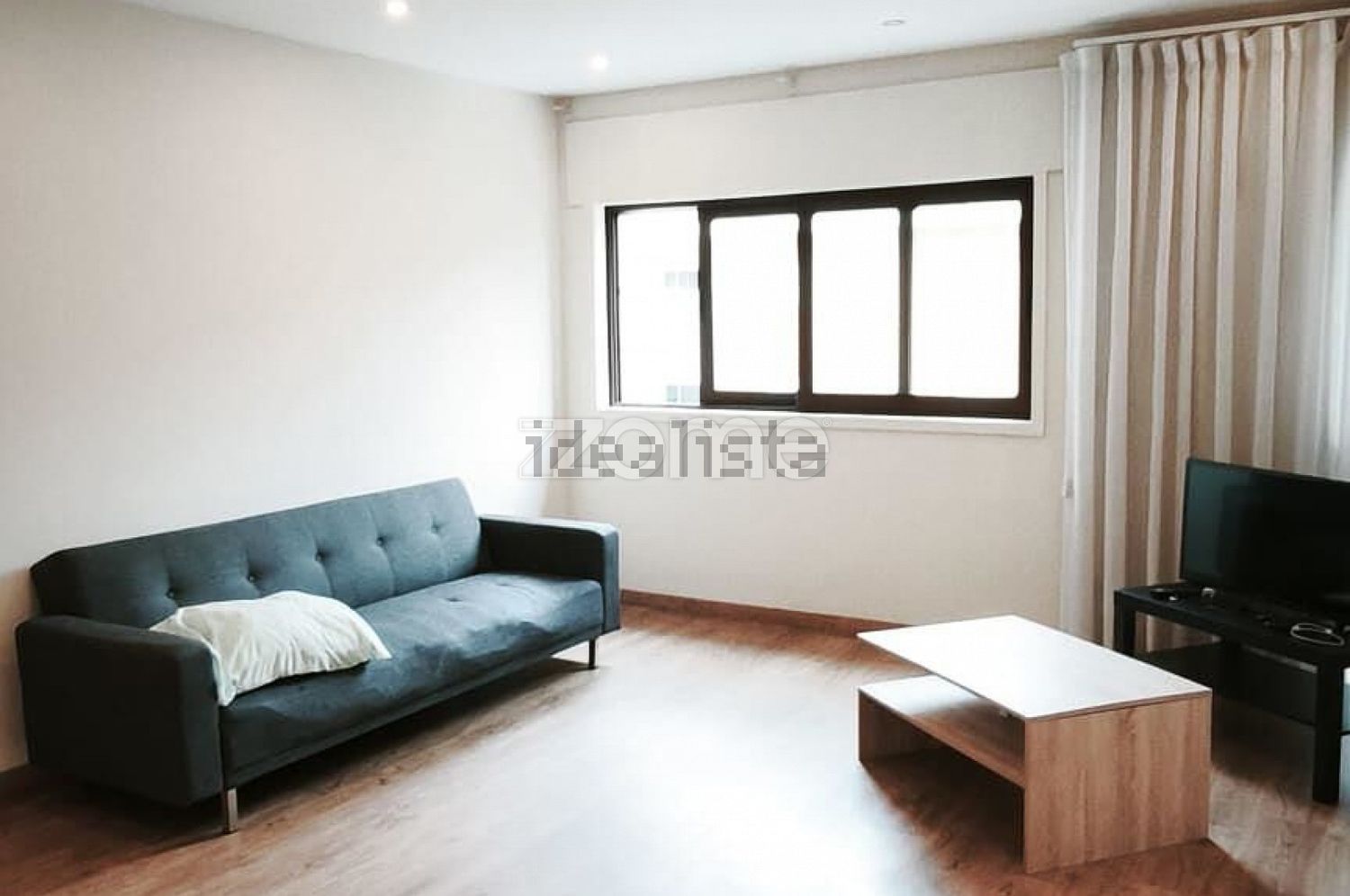 出租公寓 t2在Rua Senhora das Dores, 45 - 客厅