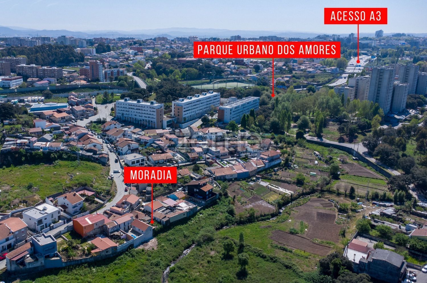 小楼房或独栋别墅出售在Travessa Particular de Teibas, 38 - 详情