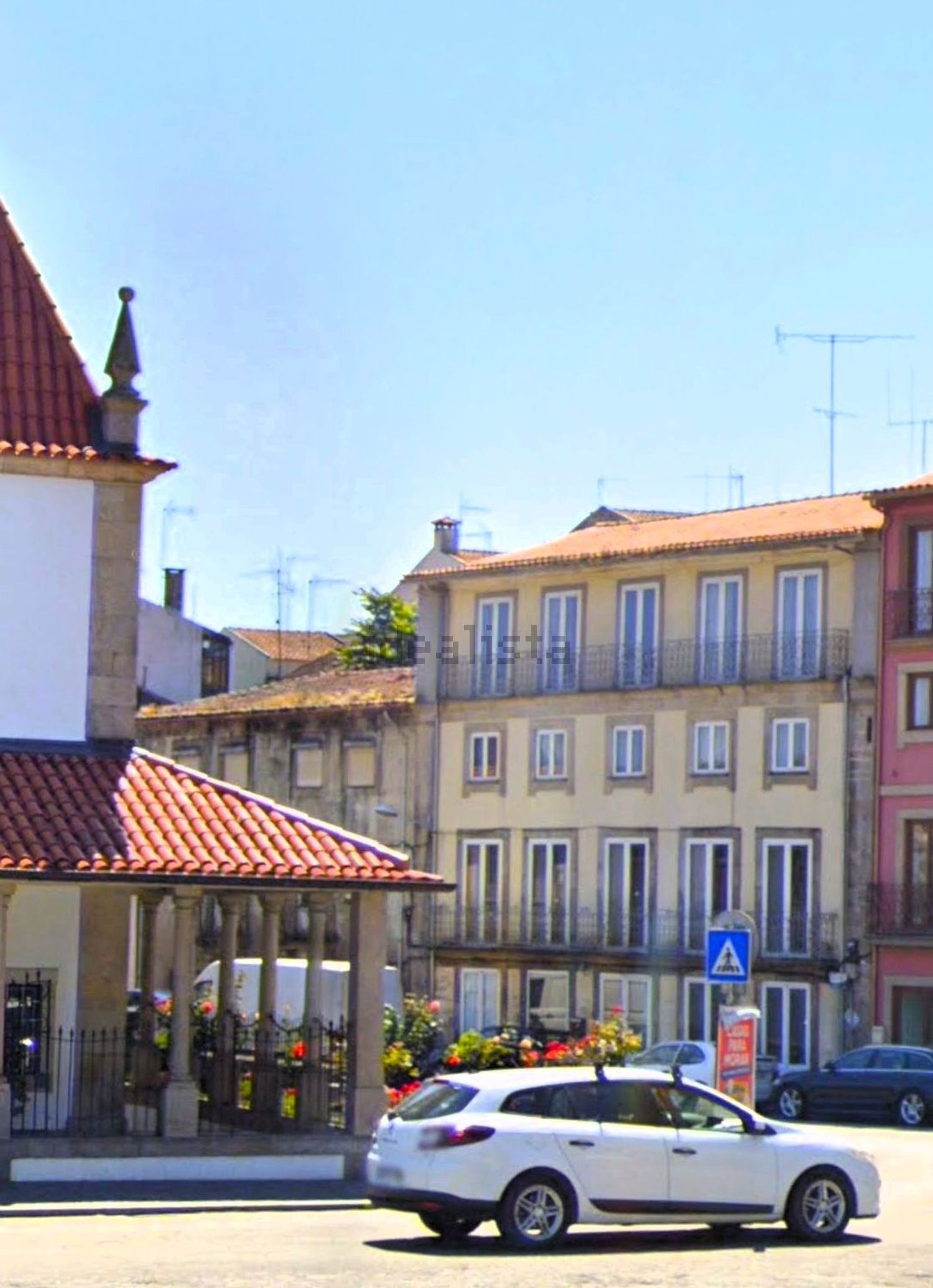 小楼房或独栋别墅出售在Rua de Miguel Ângelo, 125 - 照片