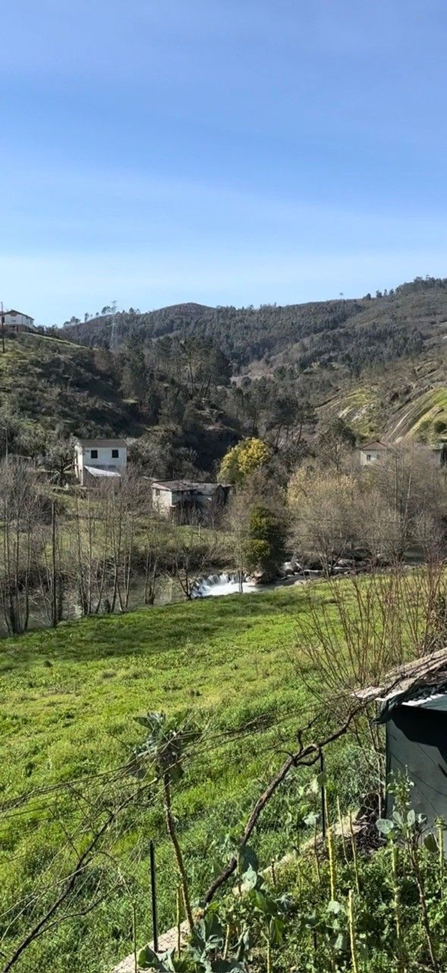 小楼房或独栋别墅出售在Rua de Santo Isidoro, 51 - 视线
