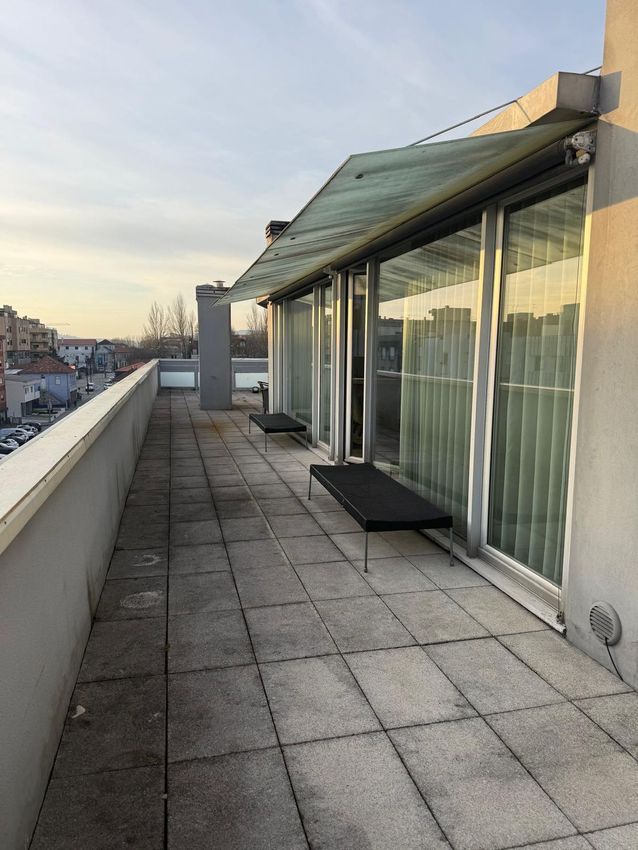 出租公寓 t3在Avenida Doutor Ribeiro de Magalhães, 1262
