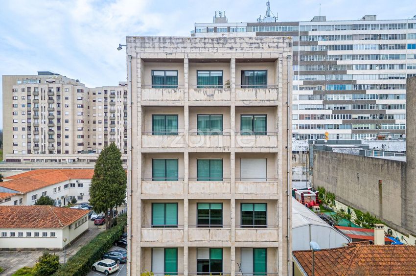 公寓 t3出售在Avenida Visconde de Barreiros, 184