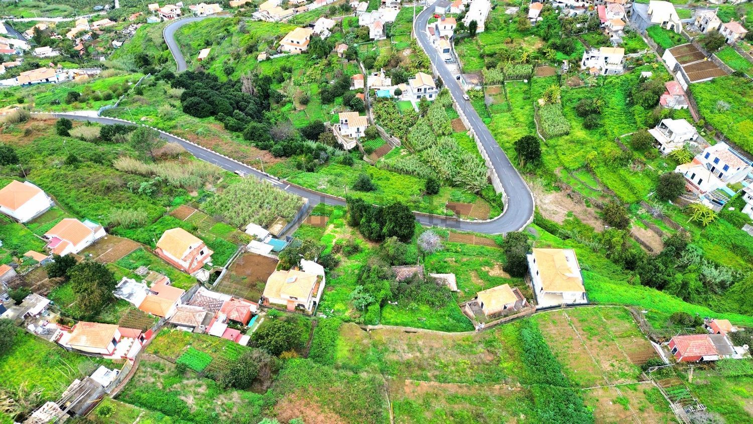 小楼房或独栋别墅出售在Estrada do Cabouco s/n - 花园