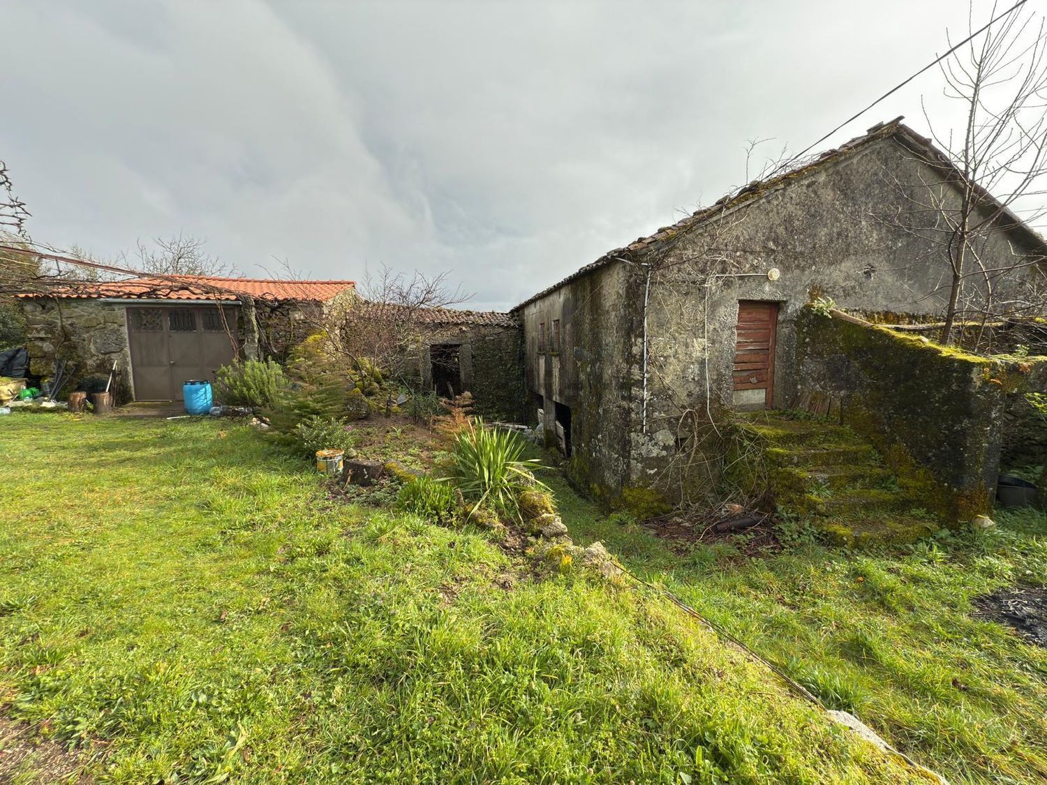 小楼房或独栋别墅出售在Ribeira do Neiva - 外立面