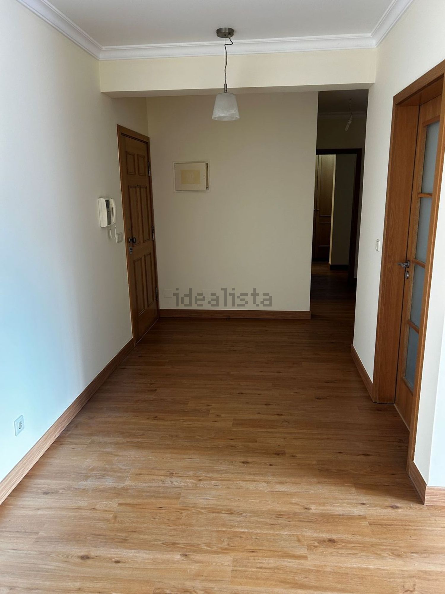 公寓 t2出售在Rua da Escola, 2 - 前厅