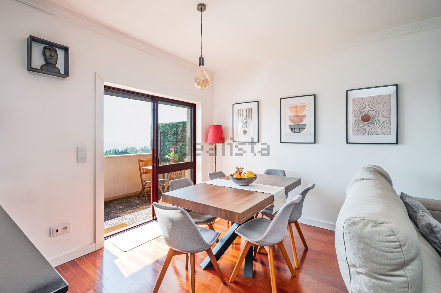 公寓 t2出售在Avenida de Fernão de Magalhães, 3470 - 客厅