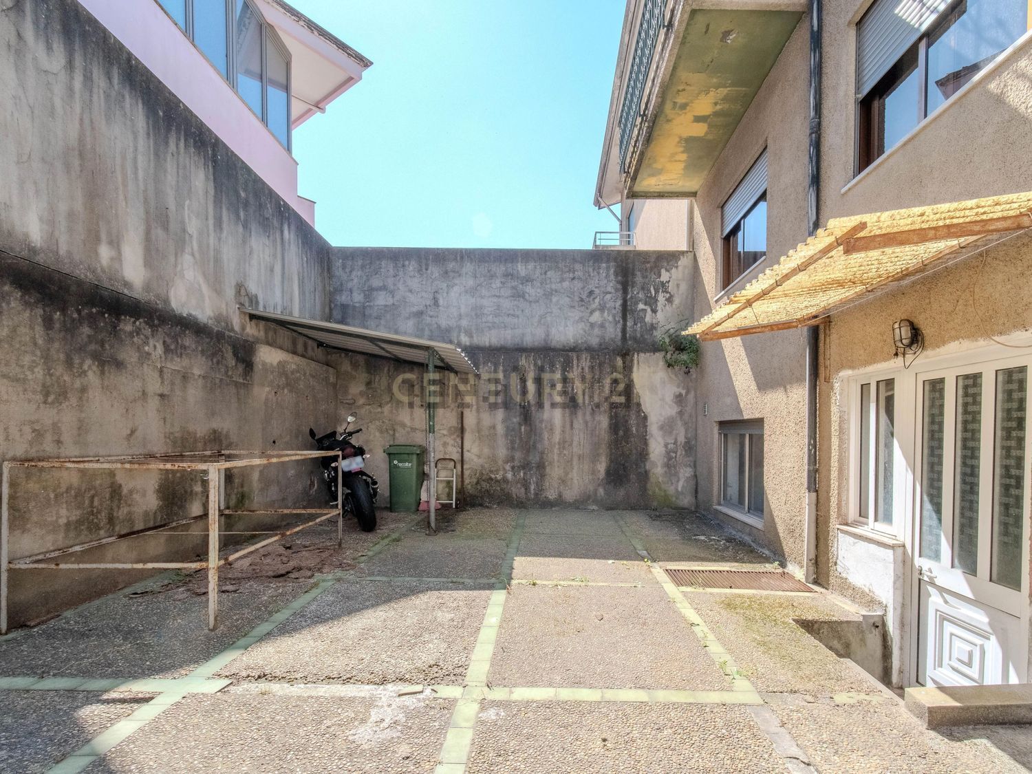 公寓 t3出售在Rua Marginal de Vila Verde, 121 - 外立面