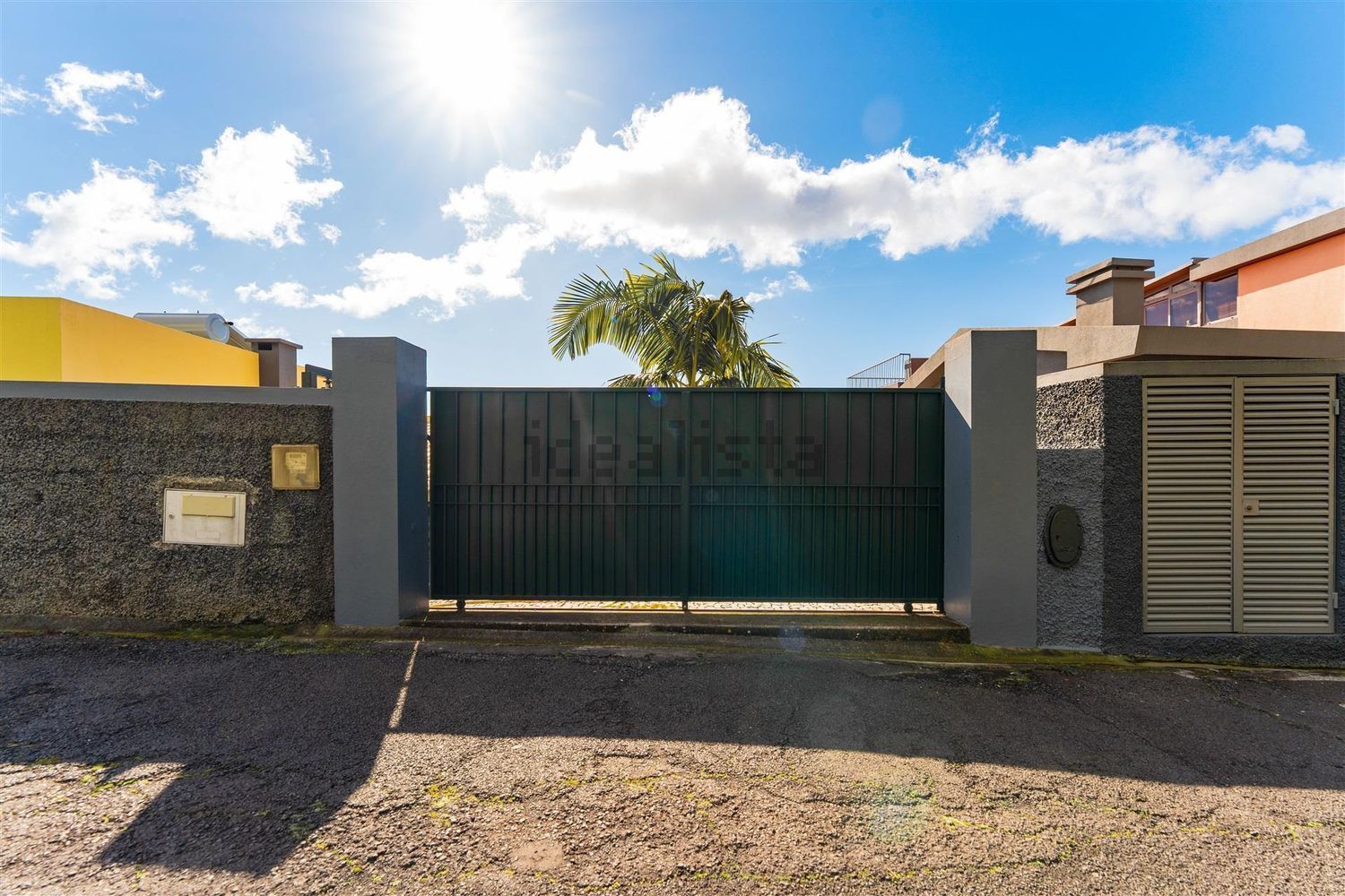 小楼房或独栋别墅出售在Estrada Luso Brasileira, 47 b - 外立面