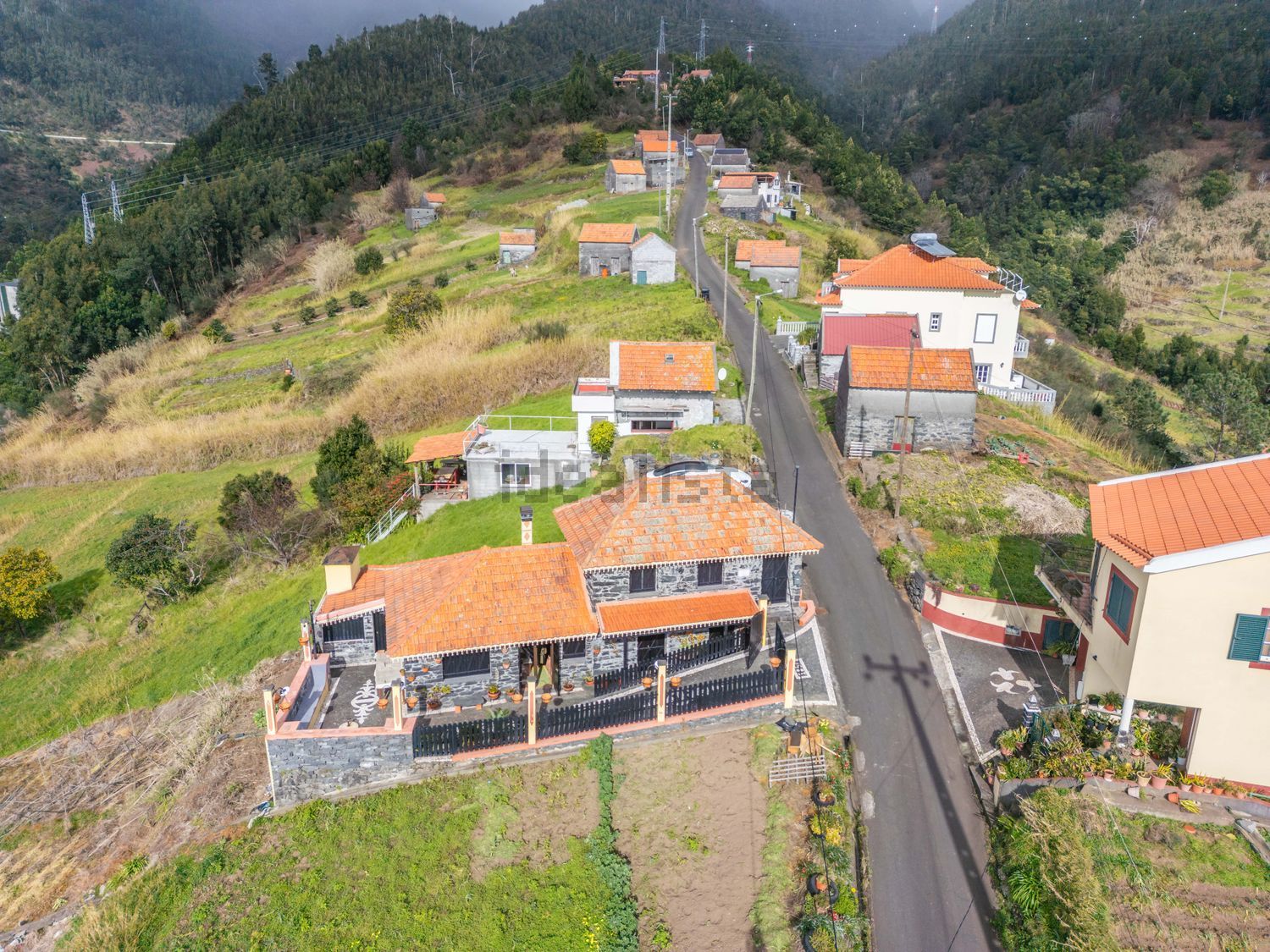 小楼房或独栋别墅出售在Caminho Lombo do Atouguia - 视线