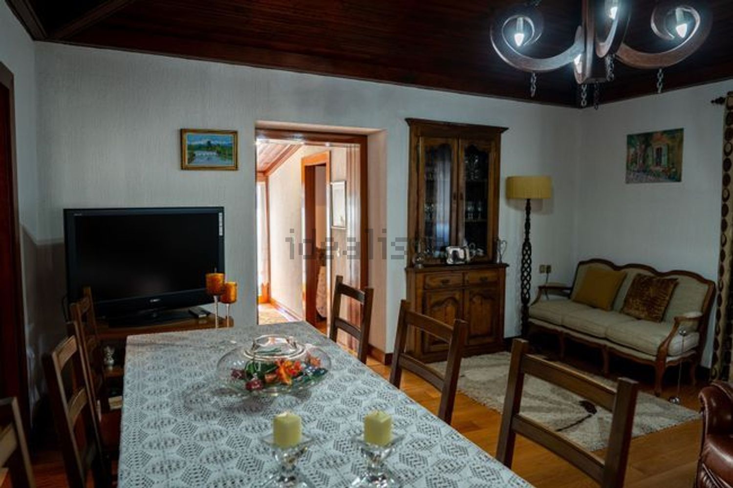 小楼房或独栋别墅出售在Rua de Além s/n - 客厅