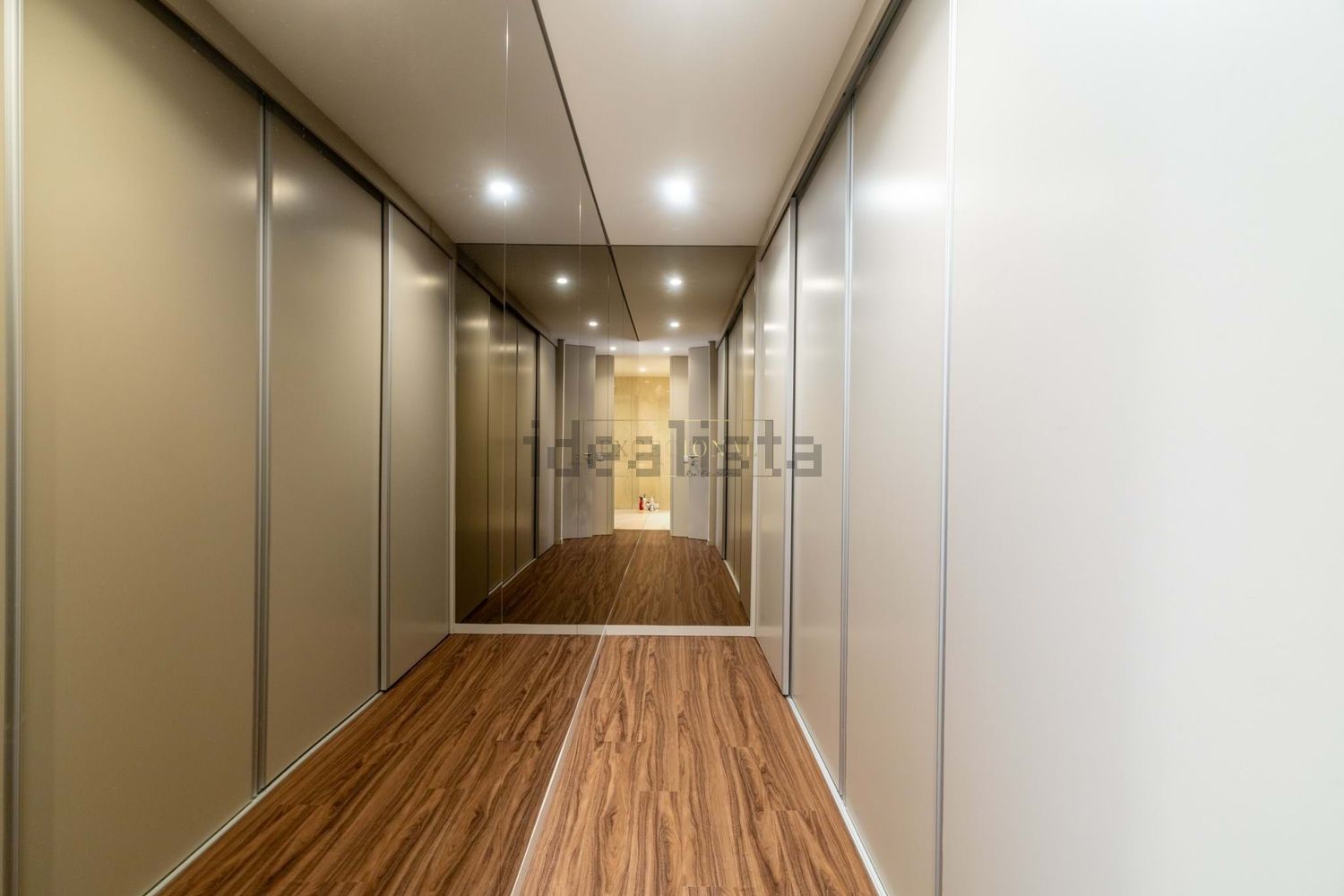 公寓 t3出售在Avenida da Liberdade, 525 - 过道