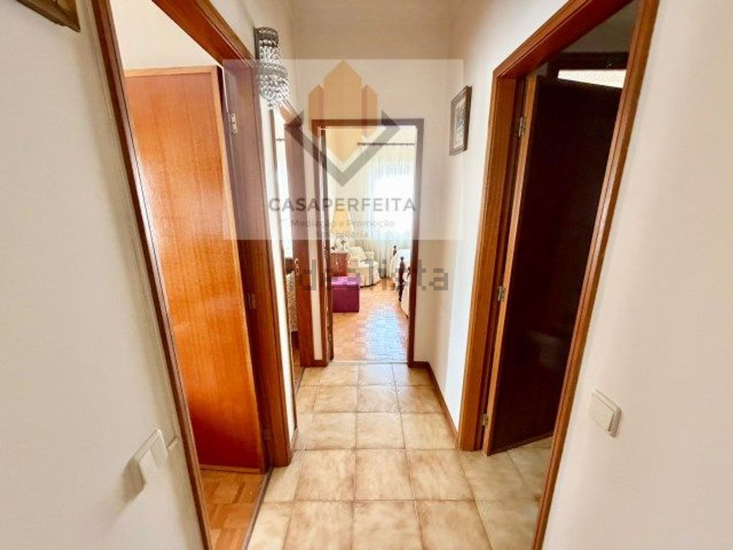 公寓 t3出售在Rua Central de Campos - 过道