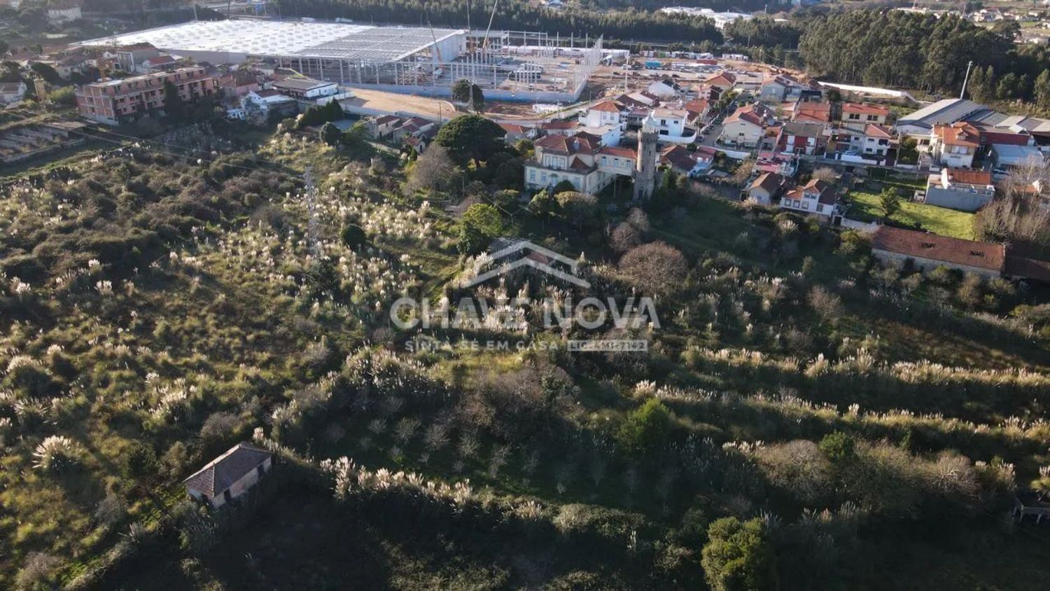 小楼房或独栋别墅出售在Rua Camilo Castelo Branco - 视线