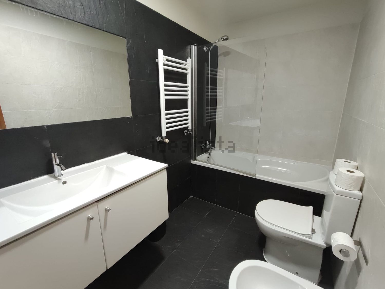 出租公寓 t5在Travessa do Bairro da Areosa - 卫生间