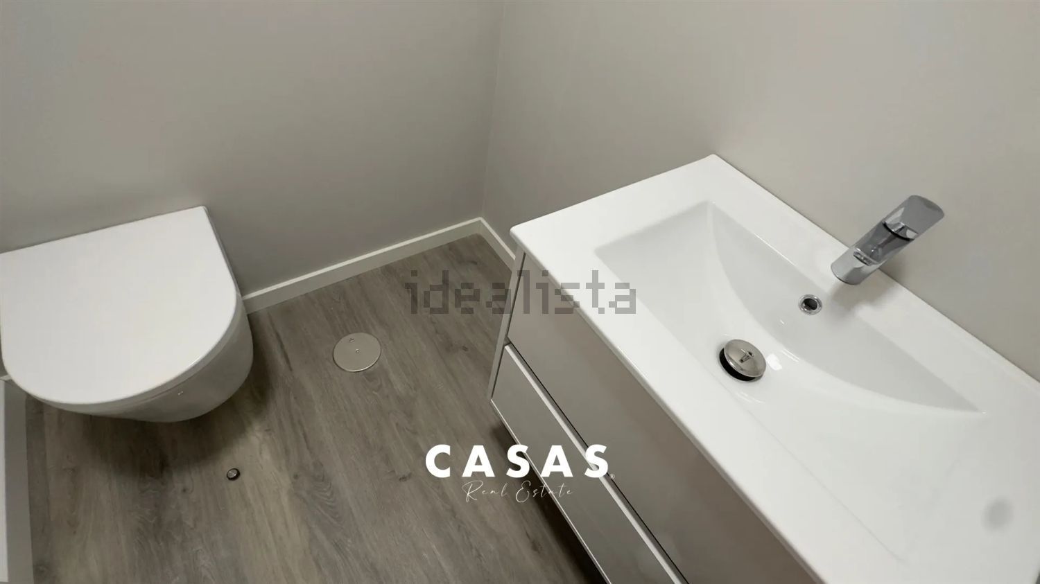 公寓 t2出售在Rua do Carmo s/n - 卫生间