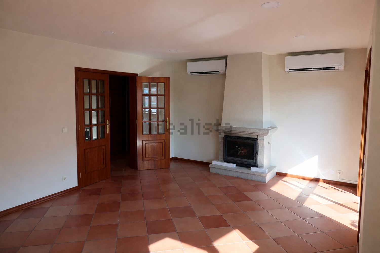 双拼别墅出售在Rua Nossa Senhora Ponte, 60 - 客厅