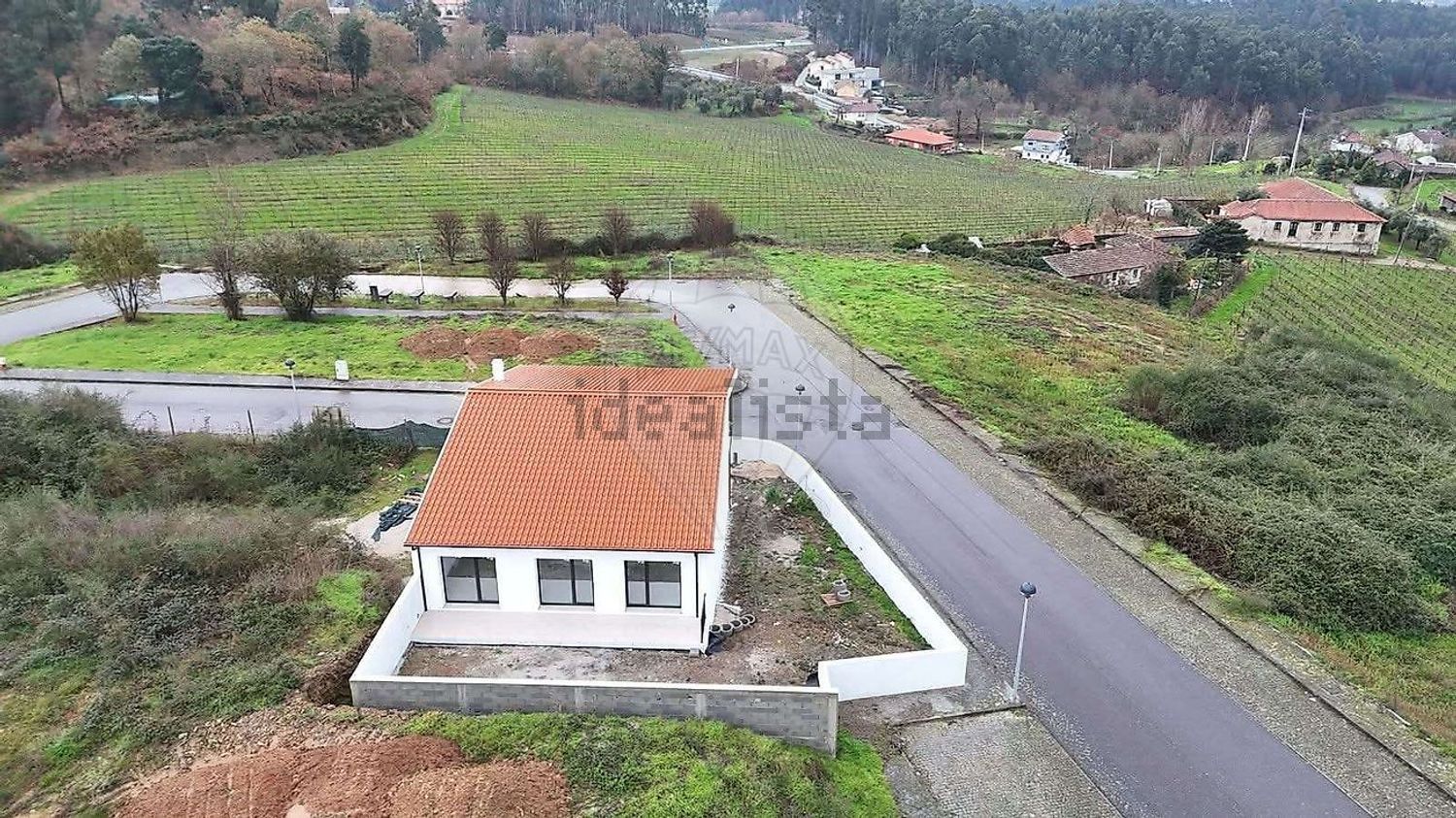 小楼房或独栋别墅出售在Rua Padre Joaquim Araújo - 照片