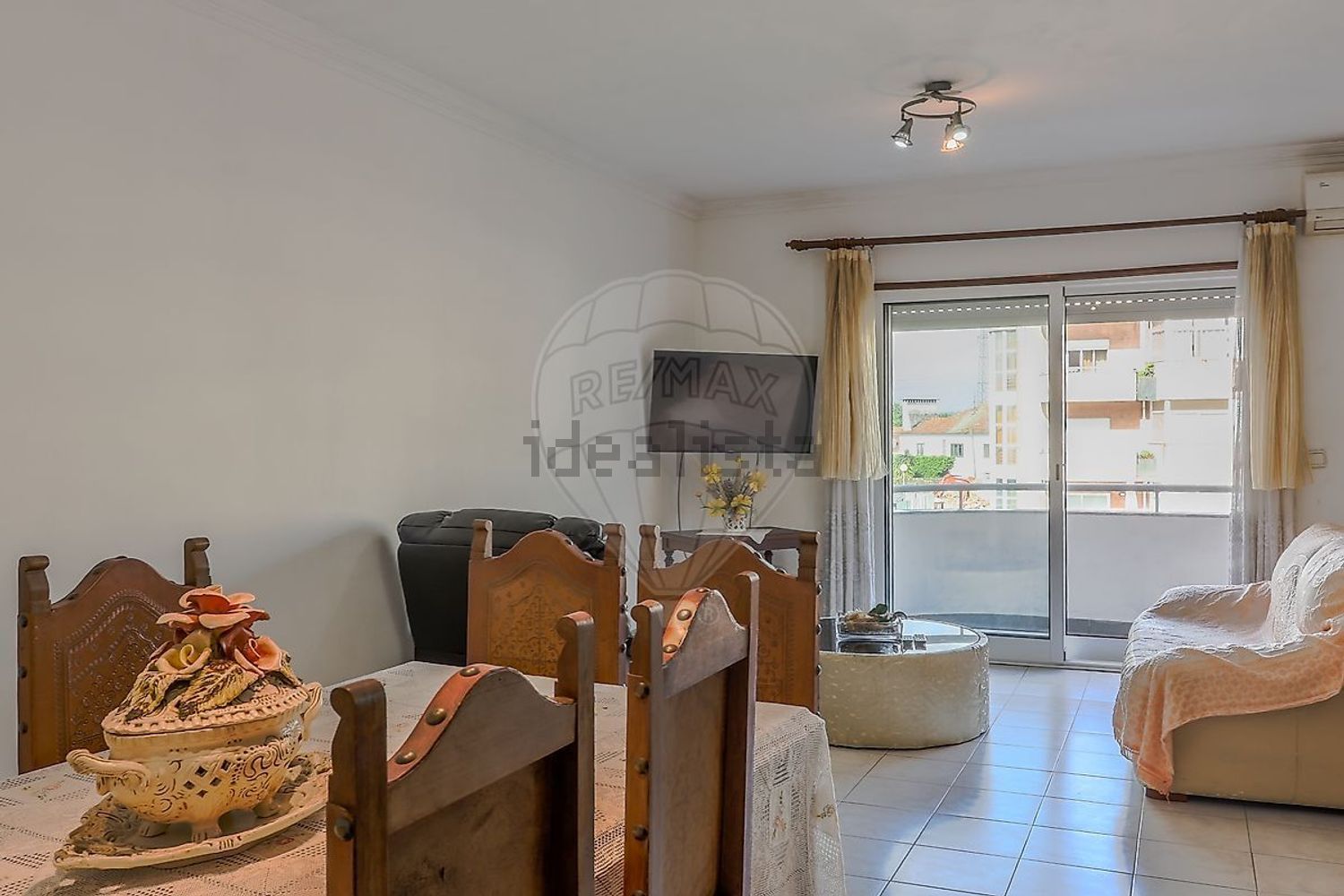 公寓 t3出售在Avenida Rio Veirão - 客厅