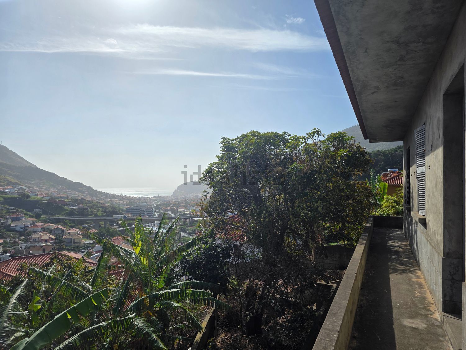 小楼房或独栋别墅出售在Estrada do Lombo do Xeque - 阳台