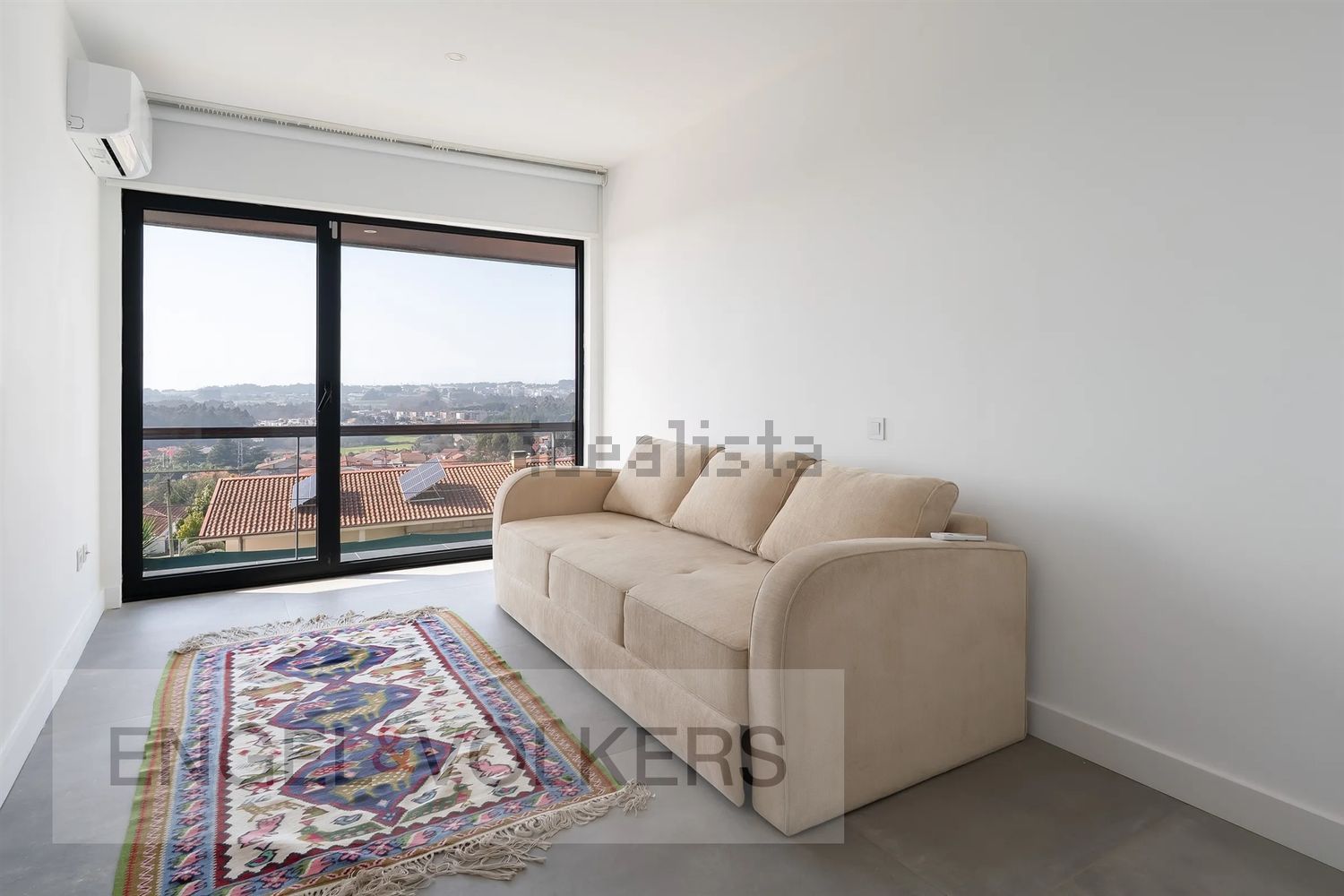 小楼房或独栋别墅出售在 Nogueira e Silva Escura - 客厅