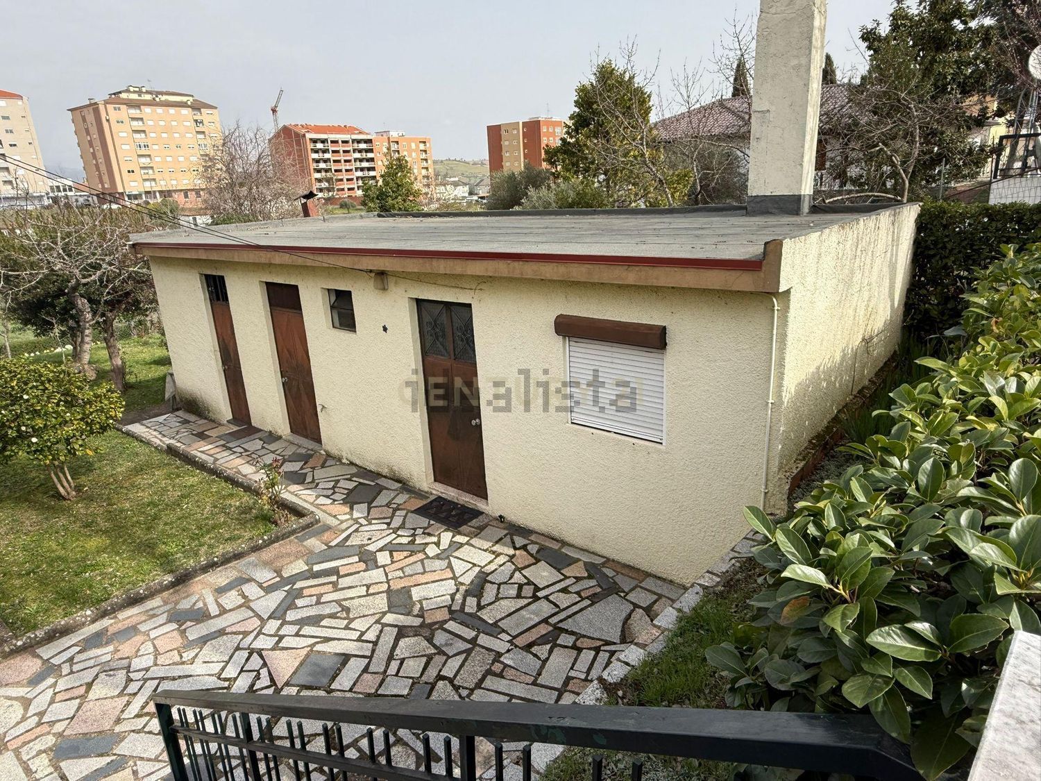 小楼房或独栋别墅出售在Sé - Santa Maria - Meixedo - 外立面