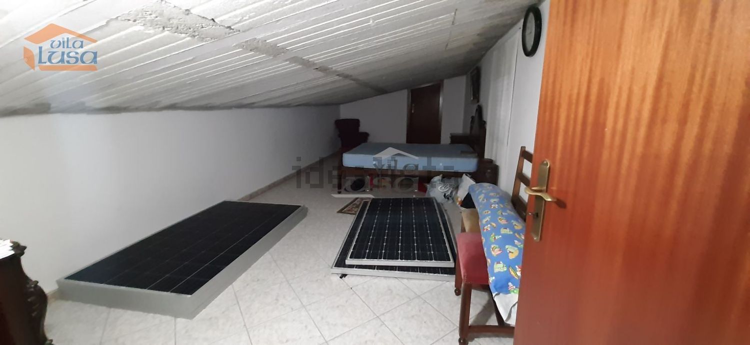 小楼房或独栋别墅出售N213 - 客厅