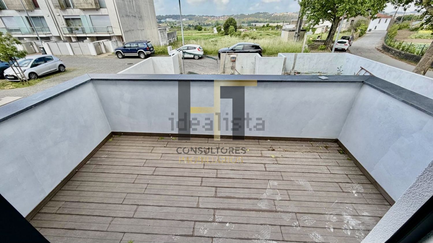 双拼别墅出售在Rua Nova do Olheiro, 38 - 阳台
