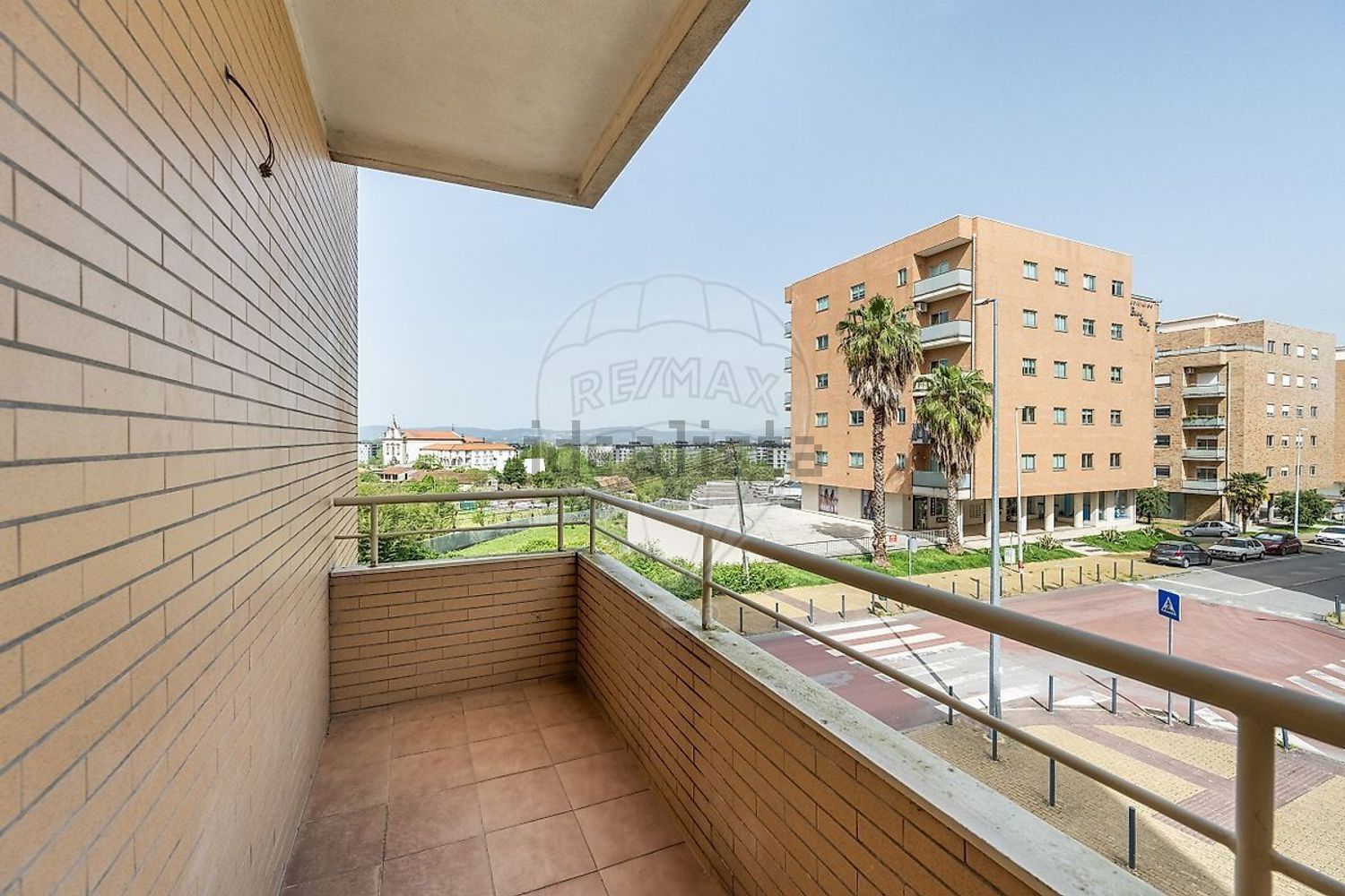公寓 t2出售在Rua José da Cunha, 49 - 阳台