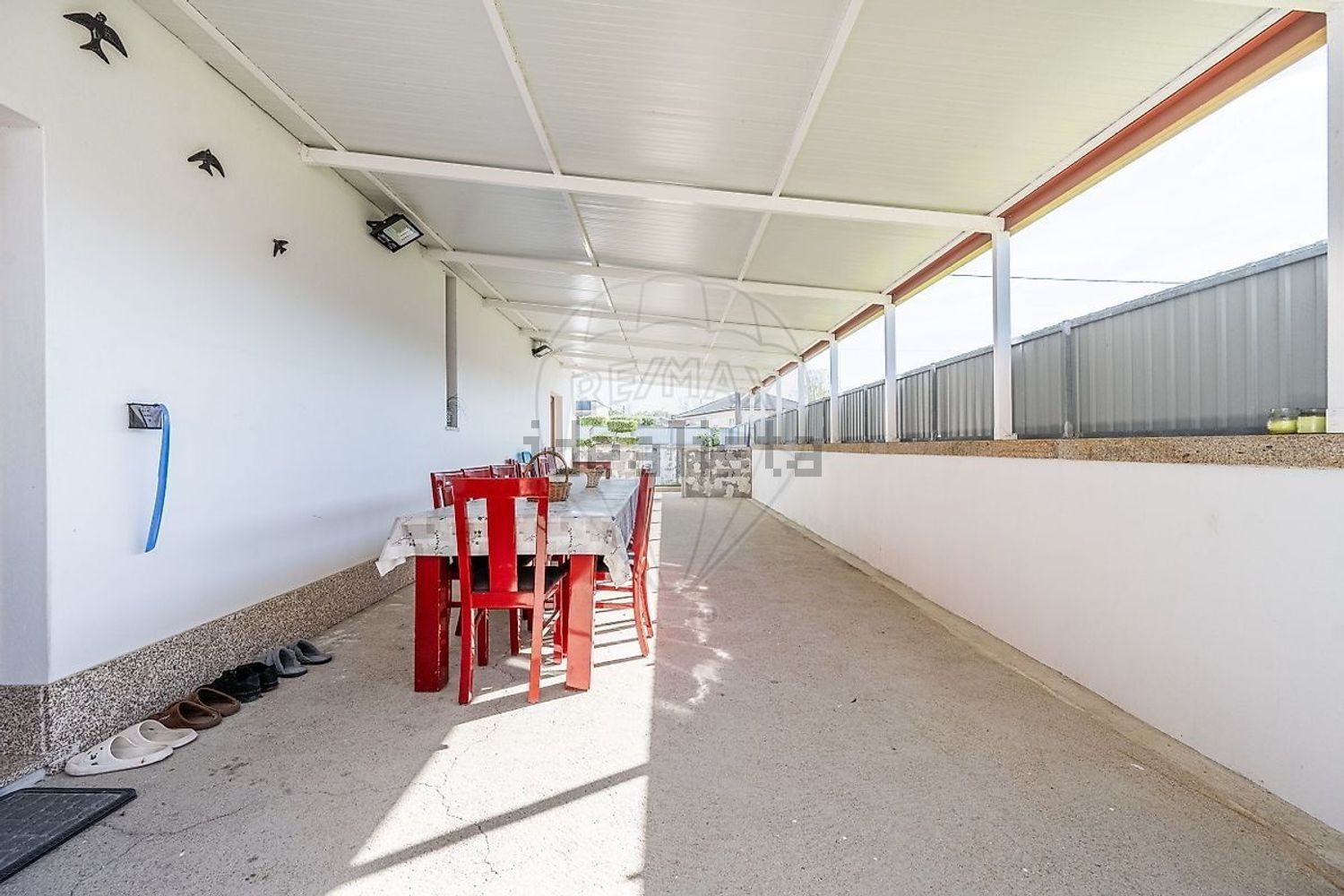 小楼房或独栋别墅出售在Rua 14 Lugar do Montinho, 9 - 照片