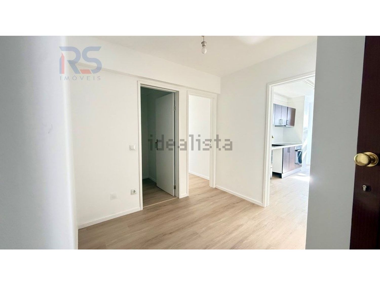 公寓 t3出售在Rua Santa Joana - 前厅