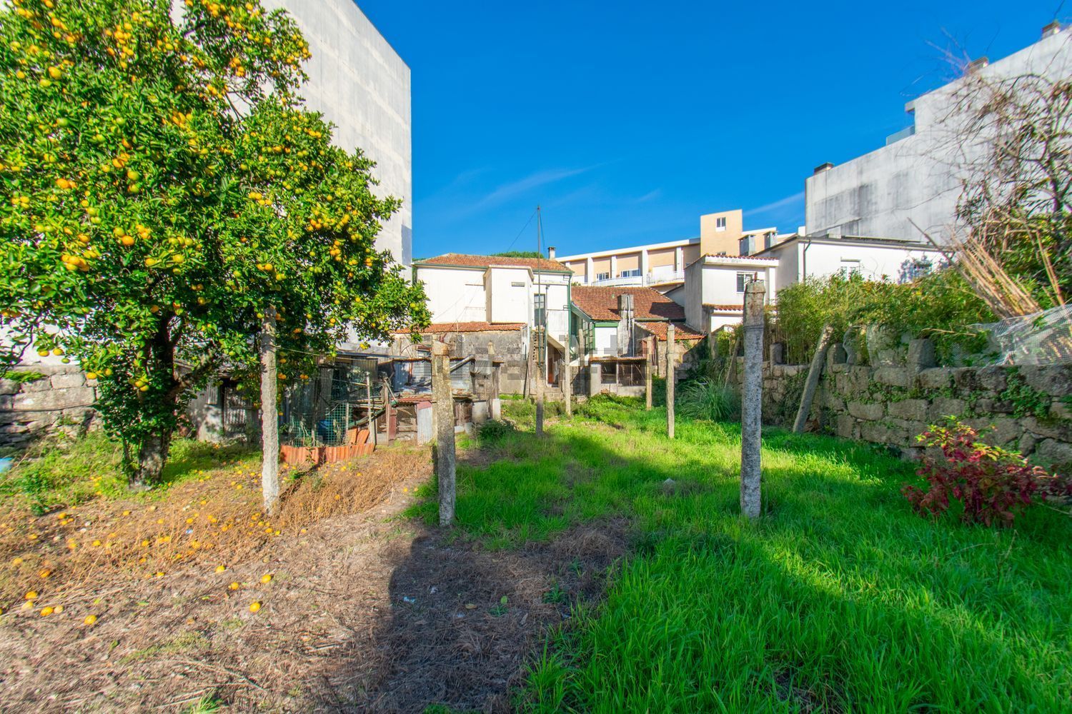 双拼别墅出售在Rua Monte da Bela, 47 - 花园