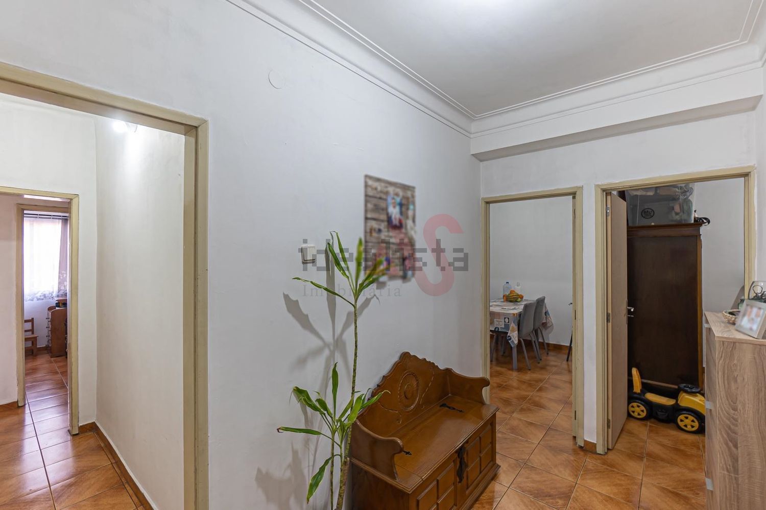公寓 t2出售在Rua Alfageme de Santarém, 22 - 过道