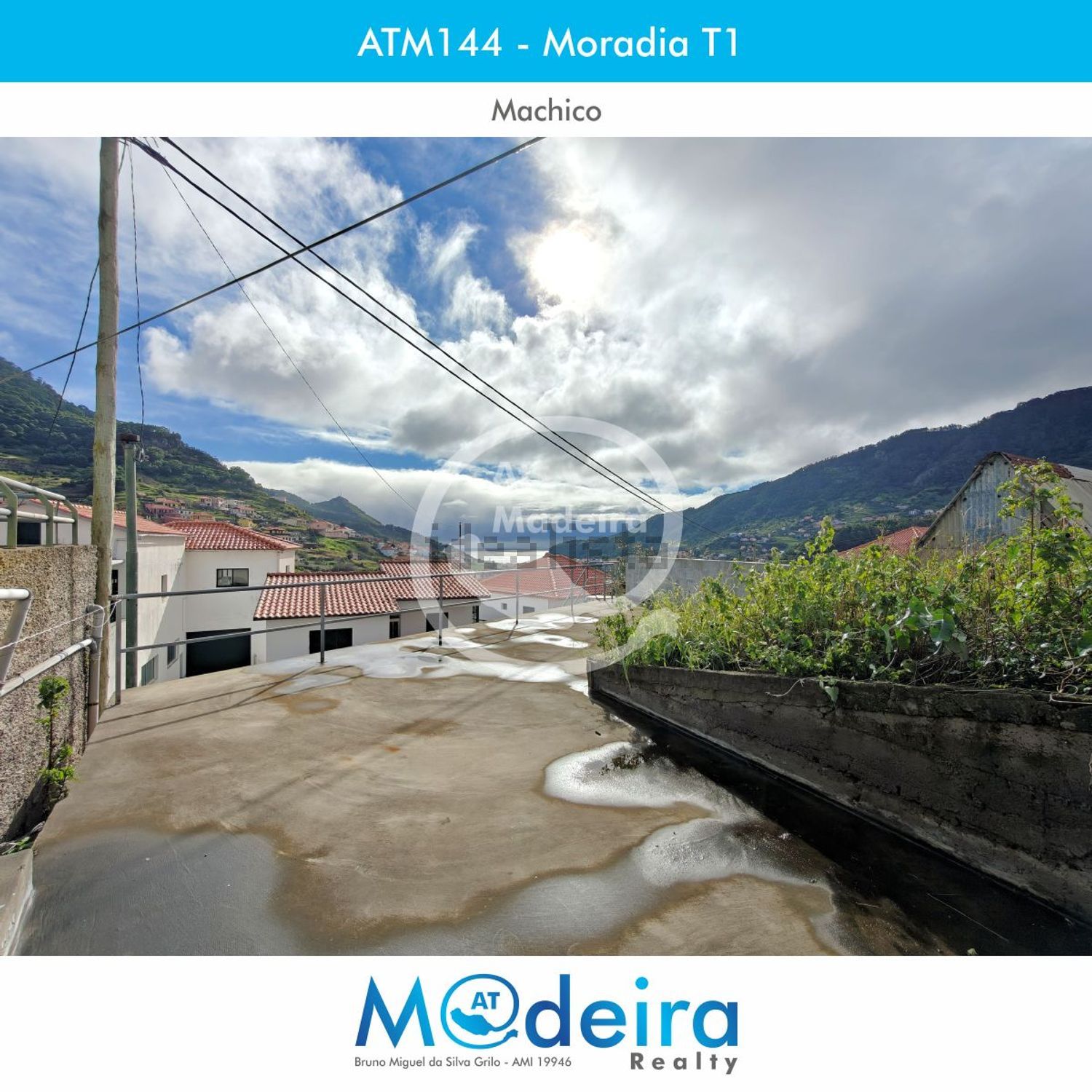 小楼房或独栋别墅出售在Estrada da Ribeira Seca, 310 - 阳台