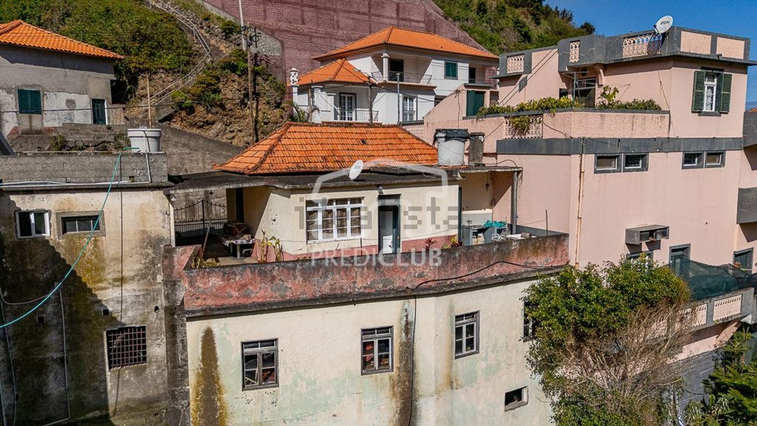 小楼房或别墅出售在Machico - 外立面